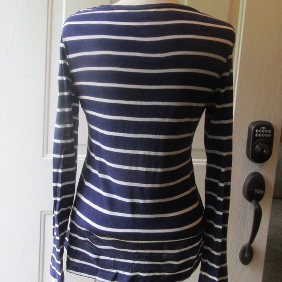 NWOT Navy and White Stripe Long Sleeve TShirt with Sequins Size S Old Navy - Picture 3 of 10